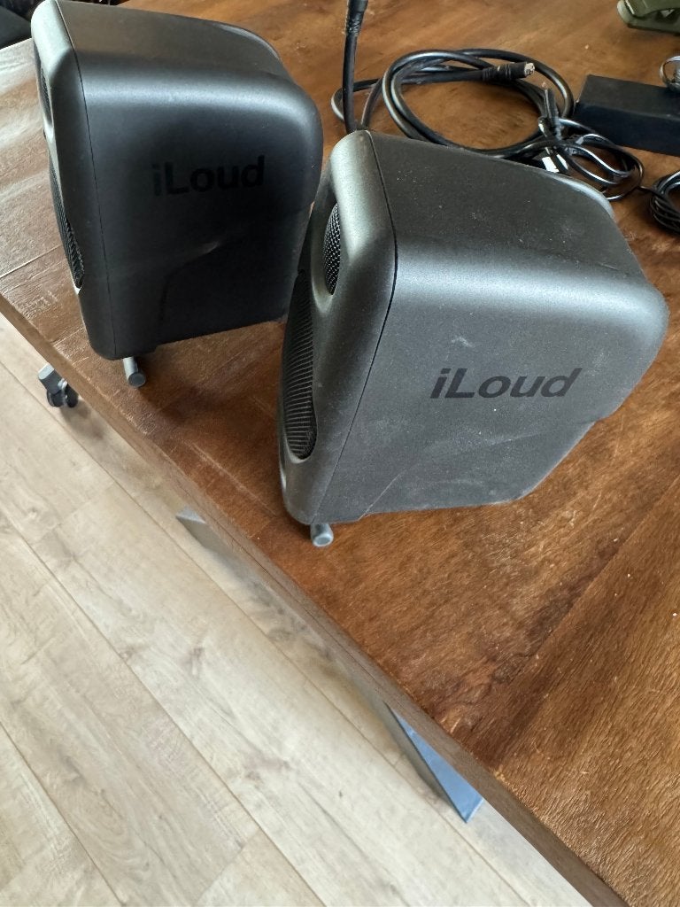 iLoud Micro Monitor