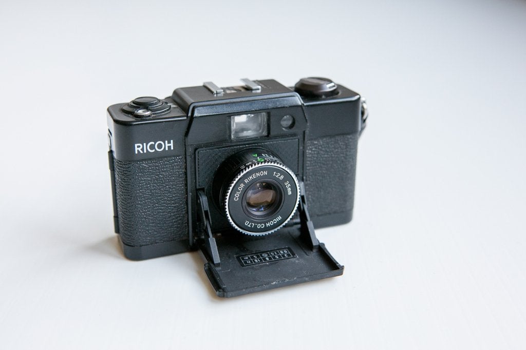 Ricoh FF1 met Color Rikenon 35mm f/2.8 lens, Ophalen of Verzenden, Gebruikt, Compact, Overige Merken