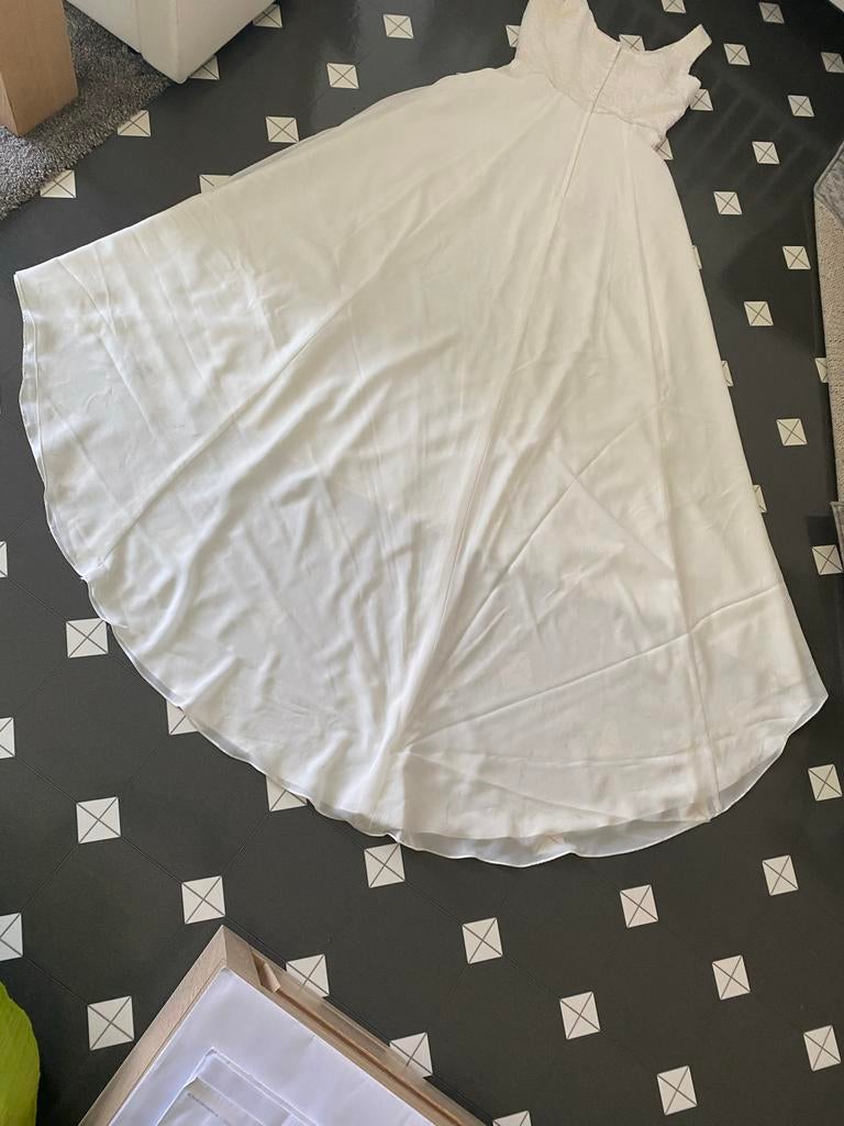 Elegante Trouwjurk met Kant en Satijn, Kleding | Dames, Trouwkleding en Trouwaccessoires, Ophalen of Verzenden, Zo goed als nieuw