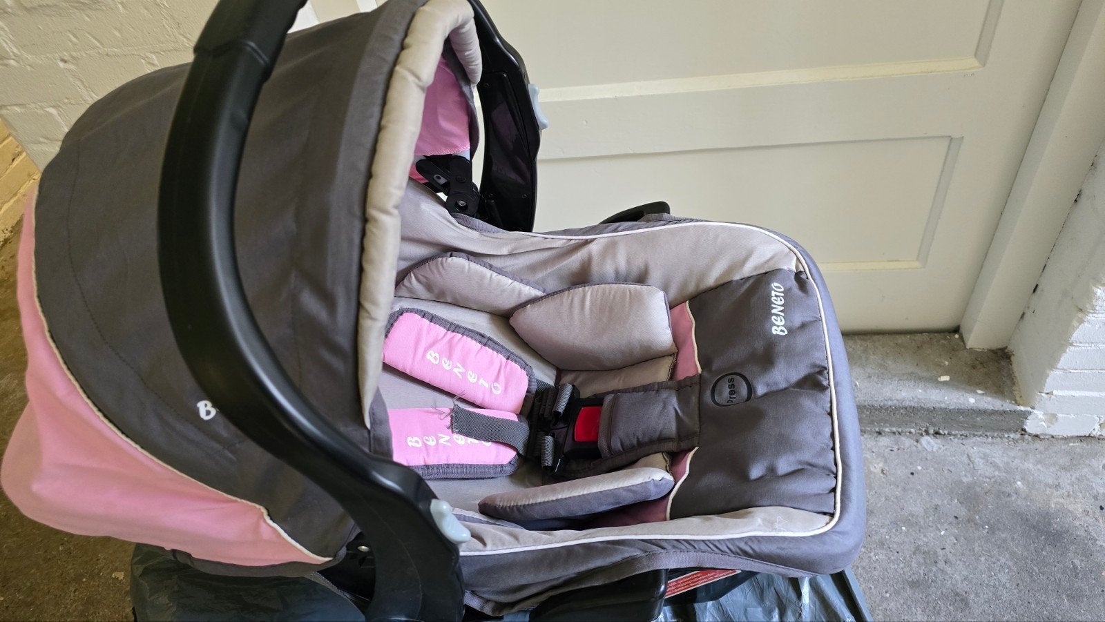 Beneto baby autostoel, Ophalen, Overige merken