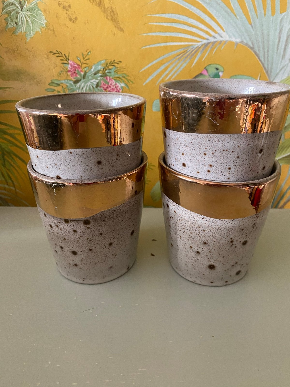 HKLiving Kerstmokken - Set van 4 met gouden rand, Overige merken, Keramiek, Zo goed als nieuw, Modern