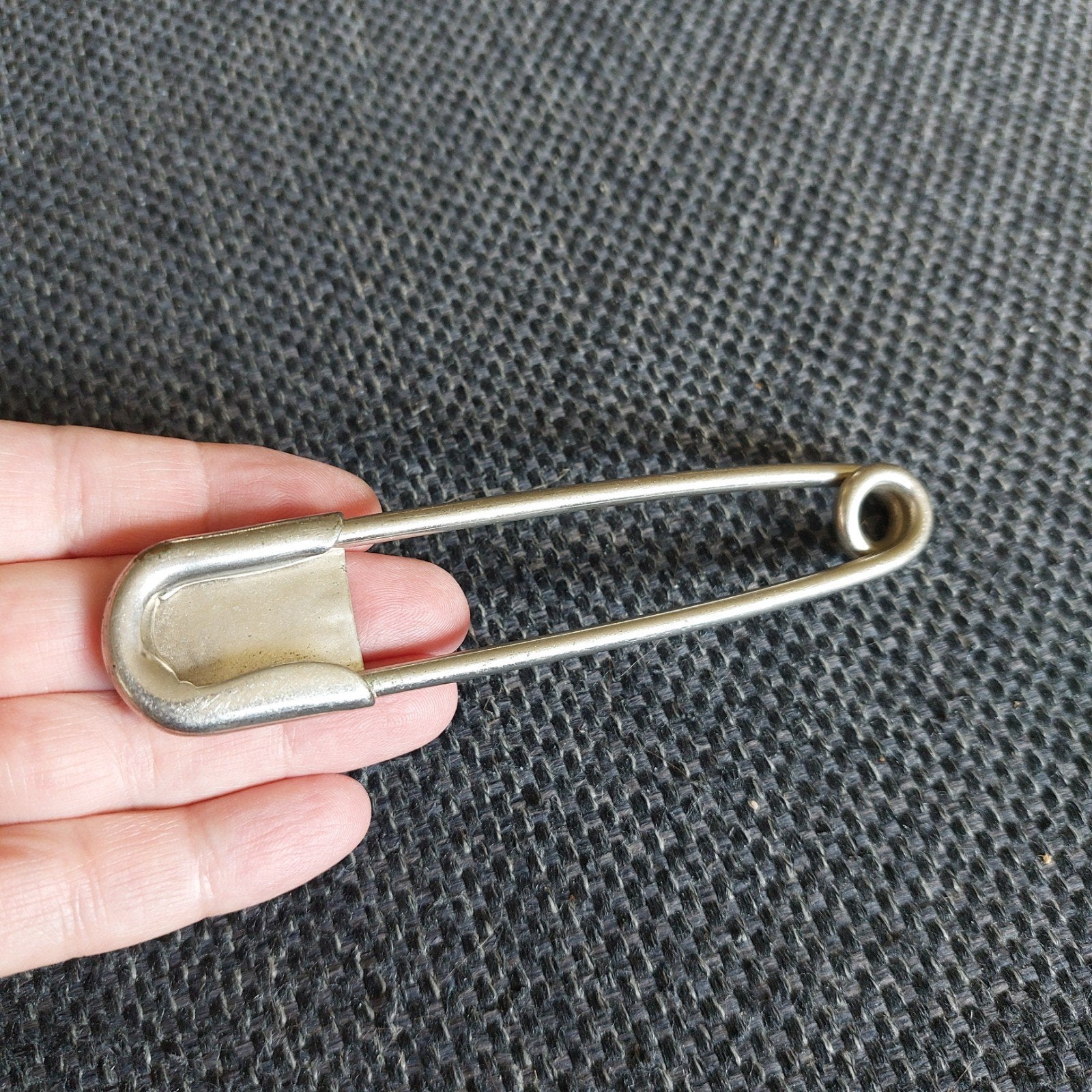 Grote Veiligheidsspeld - Gebruikt, Ophalen of Verzenden, Gebruikt, Overige typen