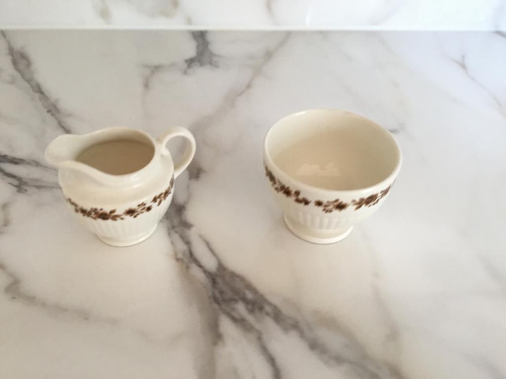 Wedgwood suiker en melkkannetje Radcliffe nr 921, Ophalen of Verzenden