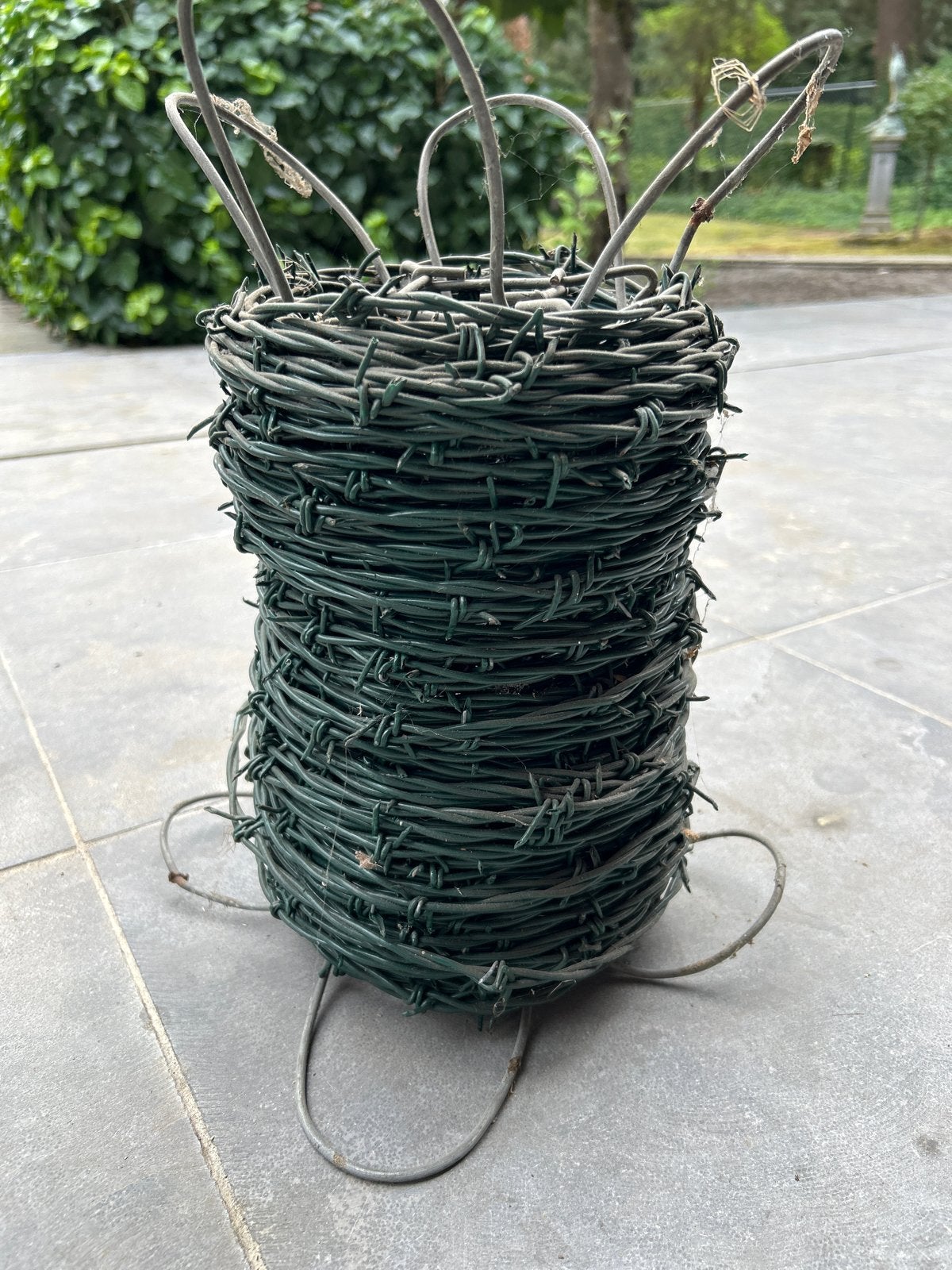 Groen prikkeldraad op rol - Zo goed als nieuw, Ophalen, Zo goed als nieuw, 20 meter of meer, Prikkeldraad