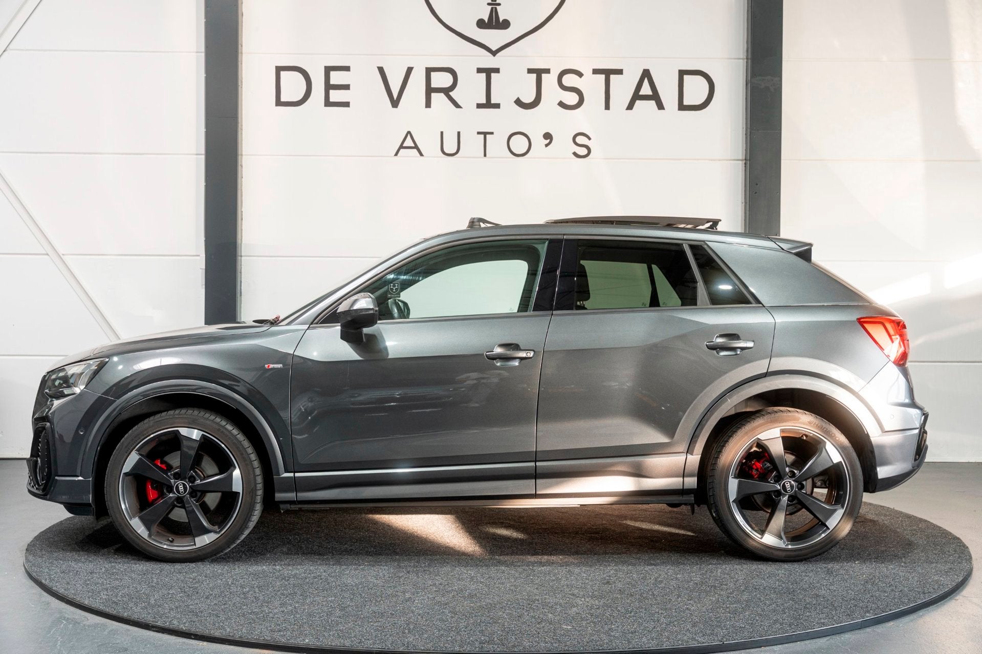 Audi Q2 35 TFSI Edition S-Line Matrix Keyless PANO!, Auto's, 4 cilinders, Leder, Bedrijf, 690 kg