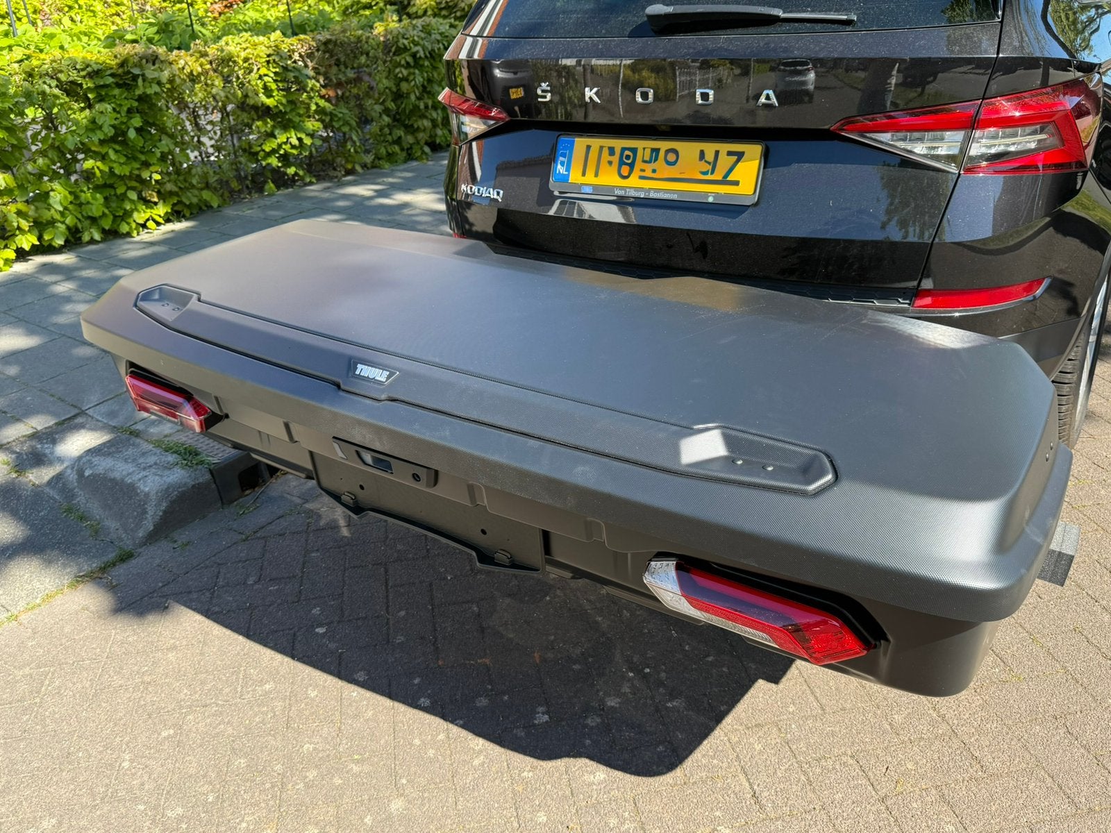Thule Arcos XL 450L trekhaakbox te huur Bergen op Zoom, Auto diversen, Dakkoffers, Ophalen, Zo goed als nieuw