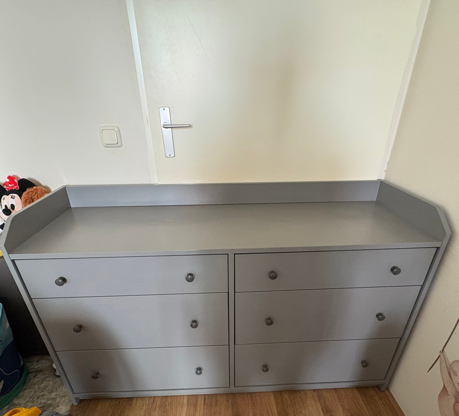 Grijze Commode met Lades - HAUGA IKEA Zo goed als nieuw, Minder dan 75 cm, Zo goed als nieuw, Commode, Ophalen