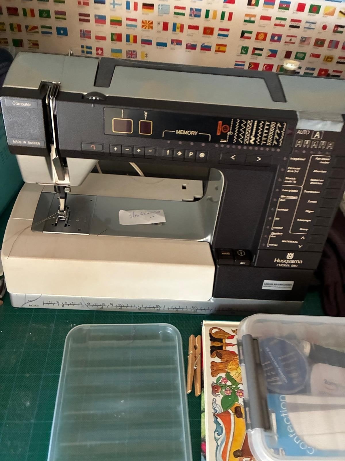 Husqvarna Prisma 960 Naaimachine - Zo goed als nieuw, Hobby en Vrije tijd, Ophalen of Verzenden, Zo goed als nieuw, Naaimachine