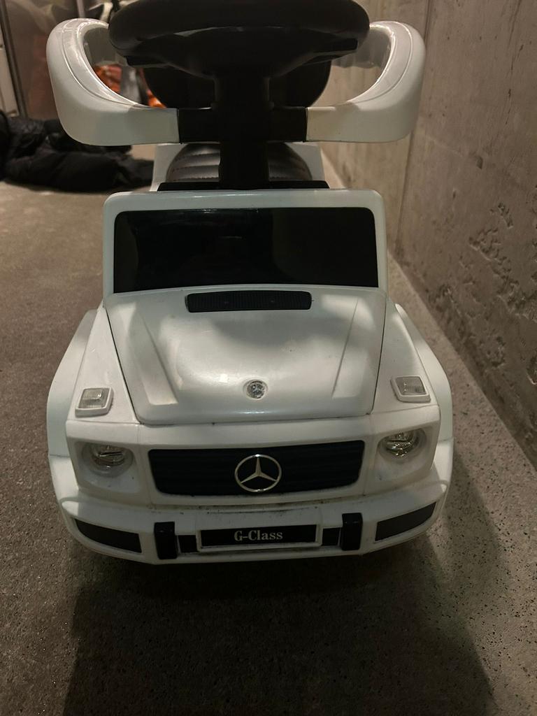 Kinder auto, Ophalen, Zo goed als nieuw