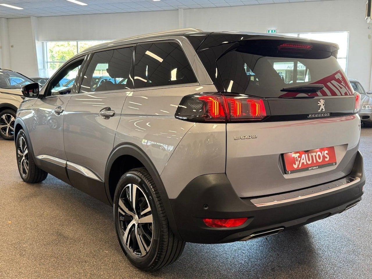 Peugeot 5008 1.2 GT-LINE 7PRS, NAVIGATIE, CAMERA, CRUISE,, 15 km/l, Gebruikt, 1199 cc, 7 stoelen