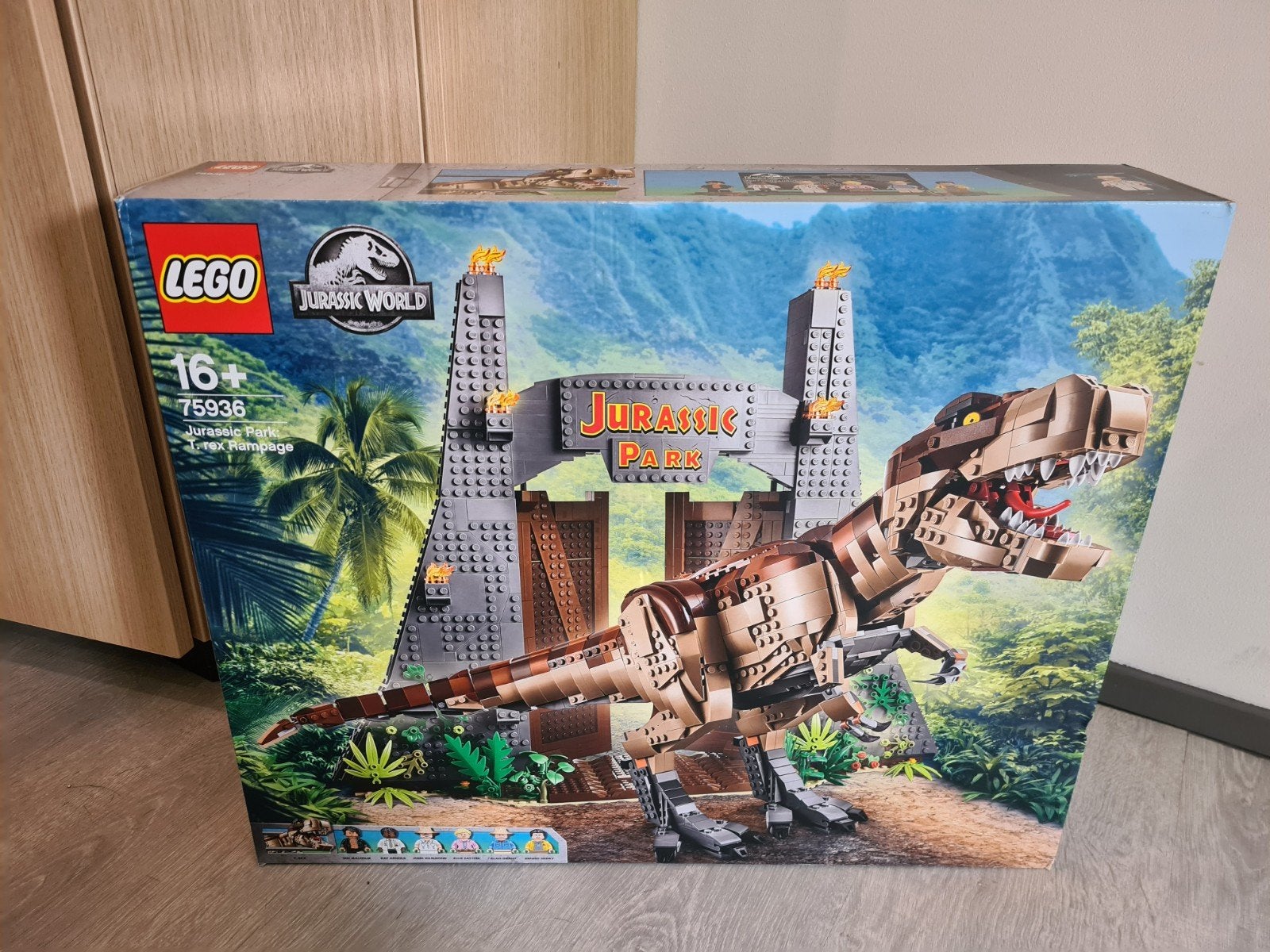 NIEUW IN DOOS  Lego t-rex rampage, Ophalen, Jurassic World, Lego, Nieuw