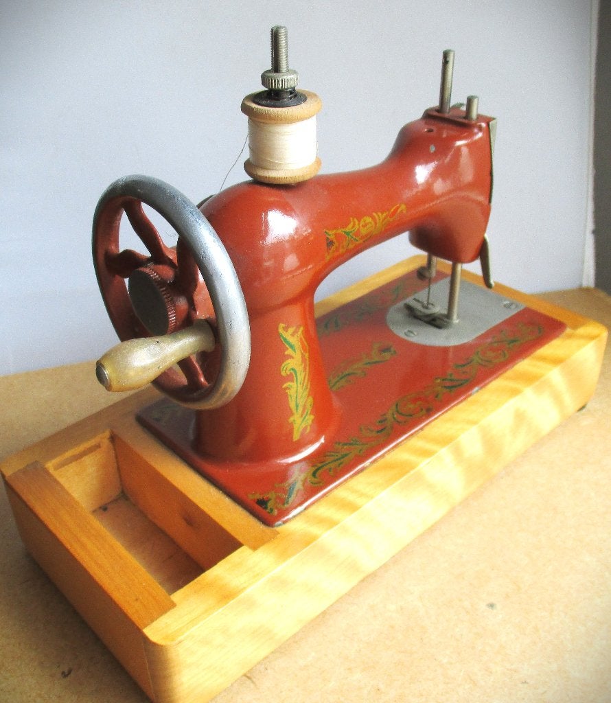 Naaimachine~Orsha Kinder Speelgoed Machine Metaal~Handnaai, Ophalen of Verzenden, Gebruikt