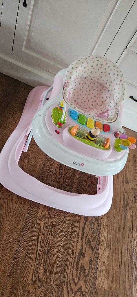 Qute Q-Cooper Loopstoel Qute Loopstoel Q-cooper Roze, Ophalen, Zo goed als nieuw