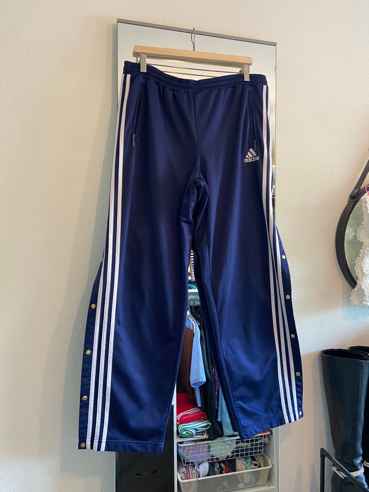 Adidas sport broek met drukknopen, Maat 42/44 (L), Fitness of Aerobics, Gedragen, Verzenden