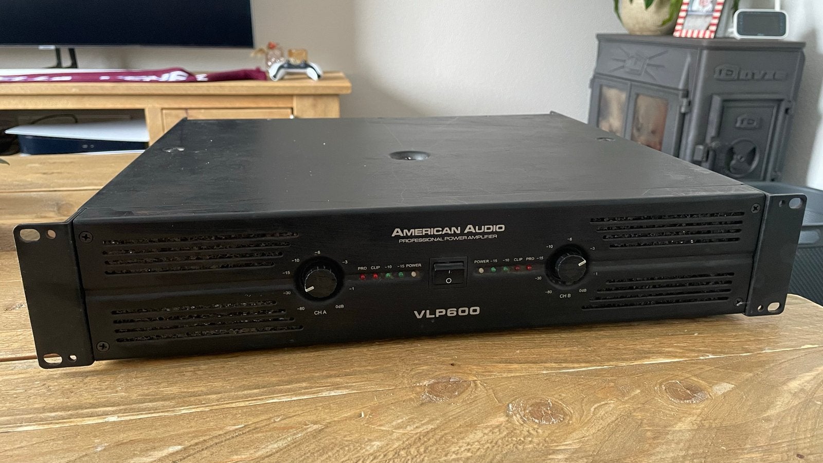 American Audio VLP600 Professionele Eindversterker, Overige merken, Gebruikt, Ophalen of Verzenden, 120 watt of meer