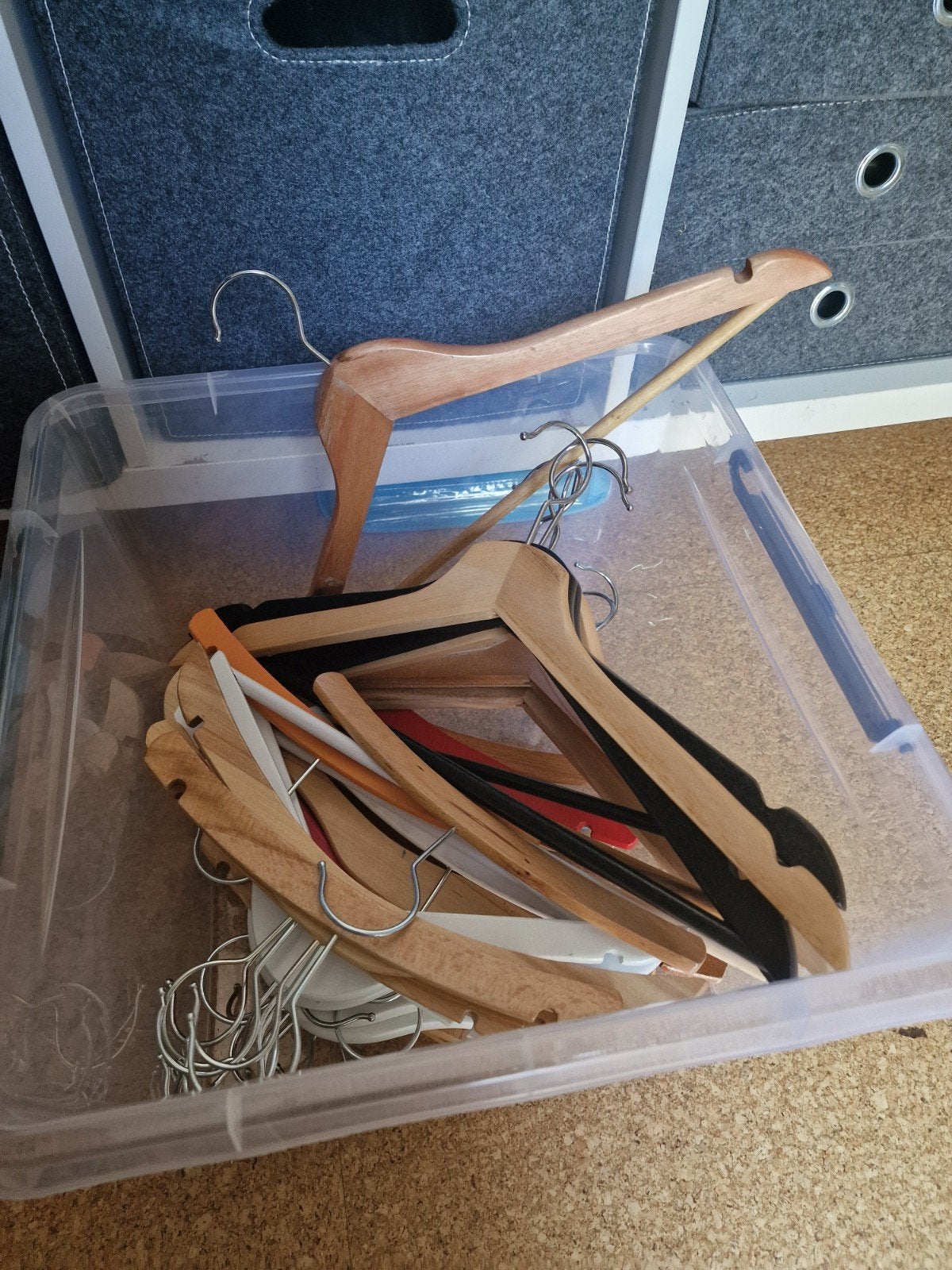 Houten kledinghangers voor volwassenen en kinderen, Ophalen, Gebruikt, Hout, Kinderen en Volwassenen