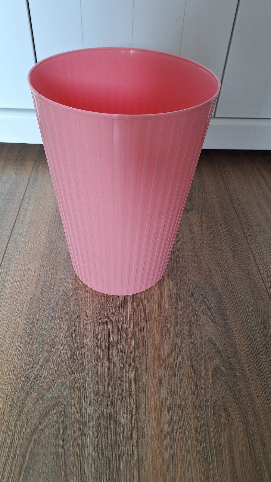 Roze prullenbak, Minder dan 10 liter, Ophalen, Kunststof