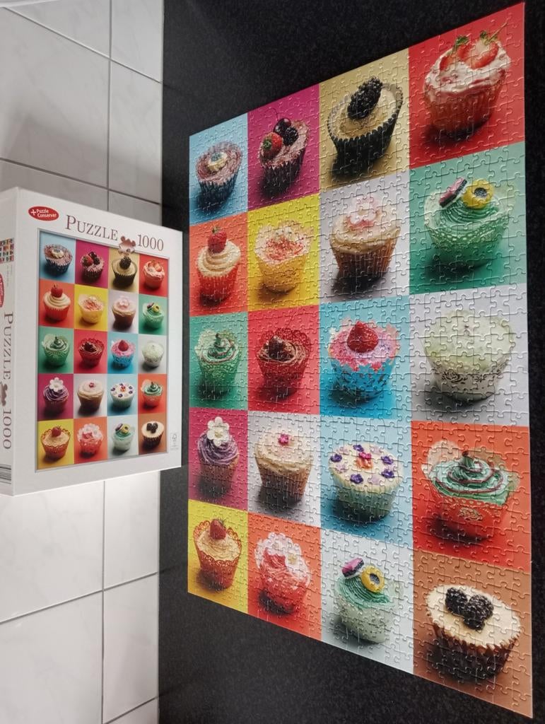 Puzzel " Cupcake"., Ophalen of Verzenden, 500 t/m 1500 stukjes, Gebruikt, Legpuzzel