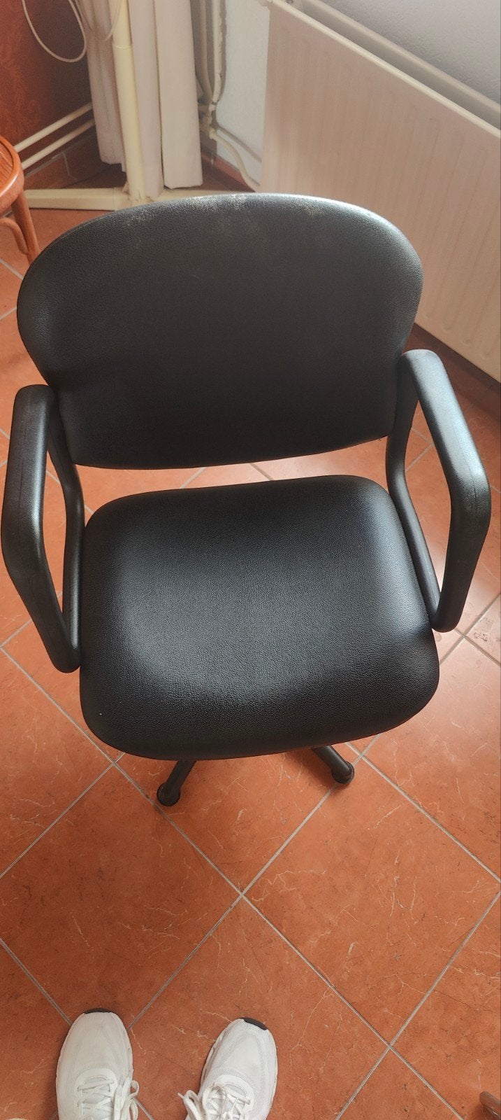 Zwarte kappersstoel met voetsteun, Ophalen, Gebruikt