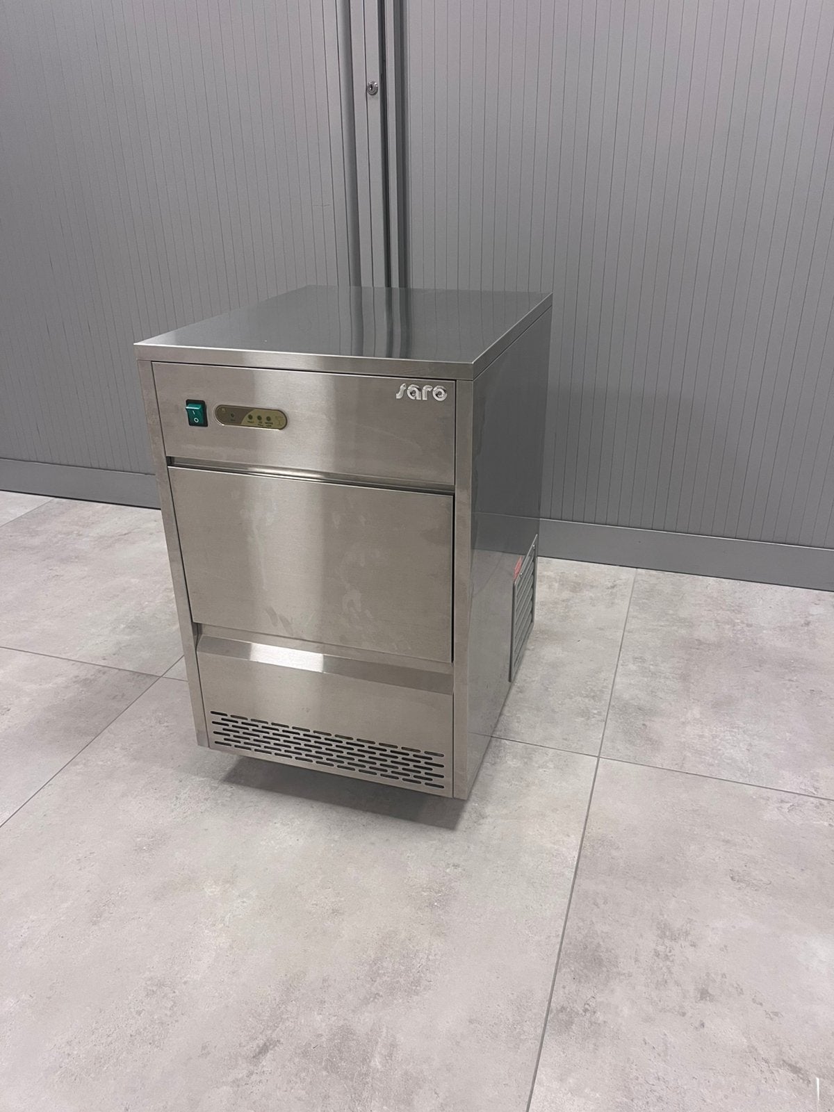 ijsblokjesmachine, heldere ijsblokjes, professioneel horeca, Witgoed en Apparatuur, IJsmachines, Ophalen, Zo goed als nieuw, Zelfvriezend
