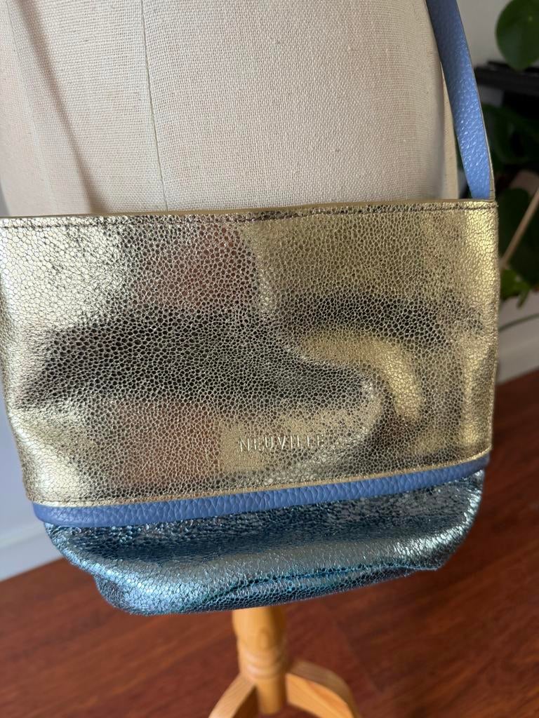 Neuville buideltas goud lichtblauw, Ophalen of Verzenden, Zo goed als nieuw, Overige kleuren, Schoudertasje
