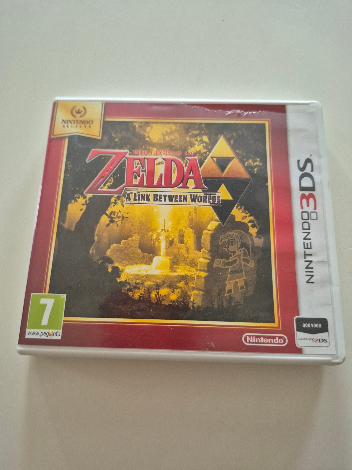 The Legend of Zelda: A Link Between Worlds (3DS), Spelcomputers en Games, Gebruikt, 1 speler, Vanaf 7 jaar, Ophalen