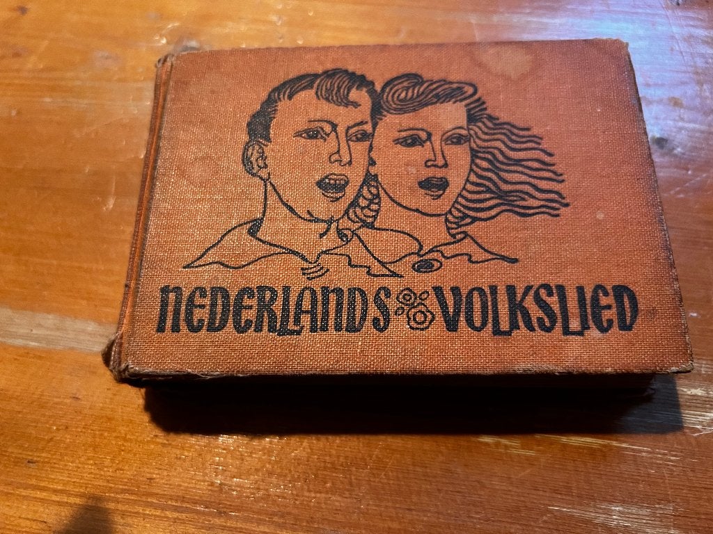 Boekje "Nederlands Volkslied"., Gelezen, Pollman en Tiggers, Ophalen of Verzenden, Overige onderwerpen