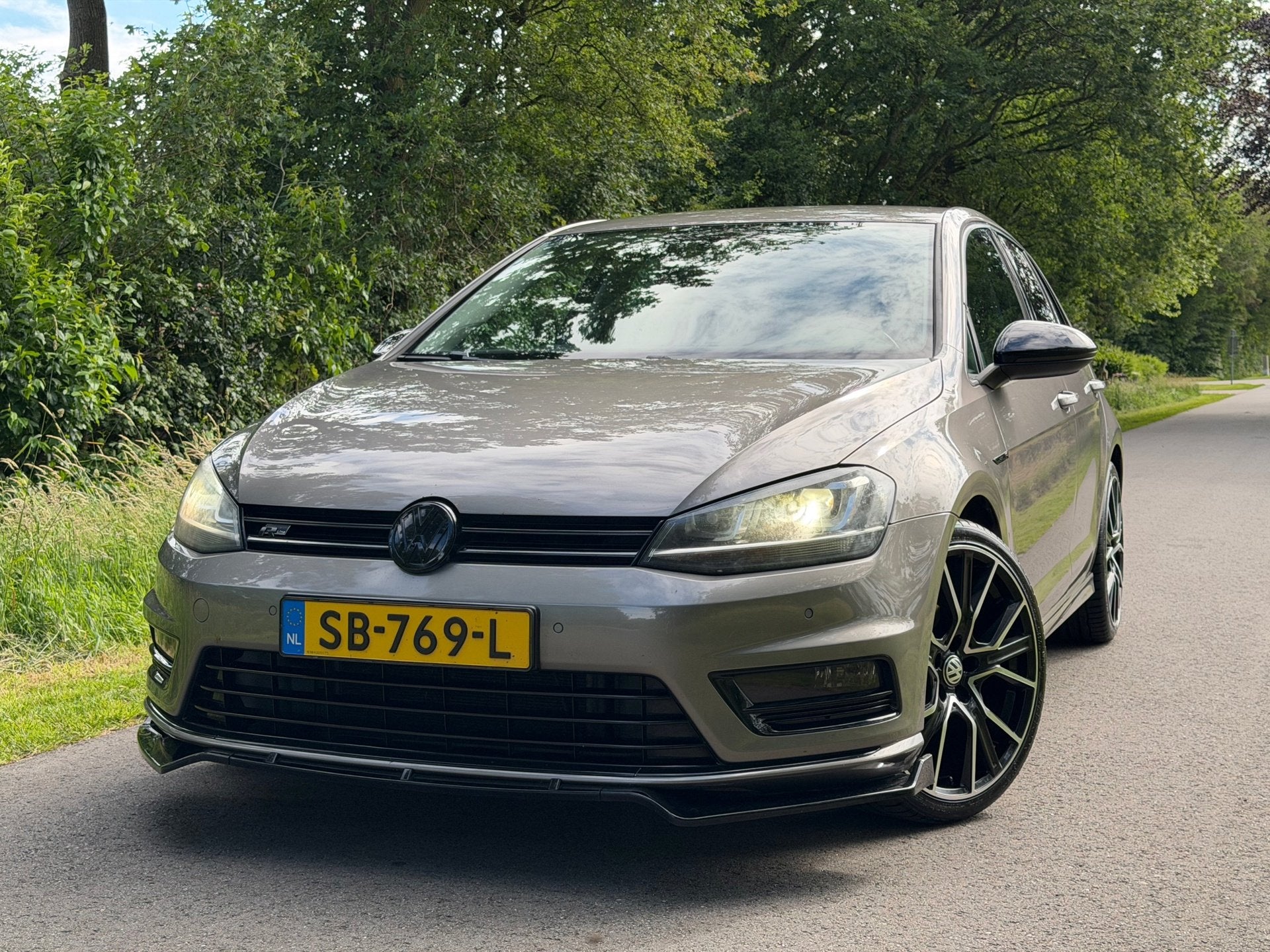 Volkswagen Golf 1.4 TSI Highline | R-Line + 4- Uitlaten + Ke, Voorwielaandrijving, Euro 5, Gebruikt, 4 cilinders