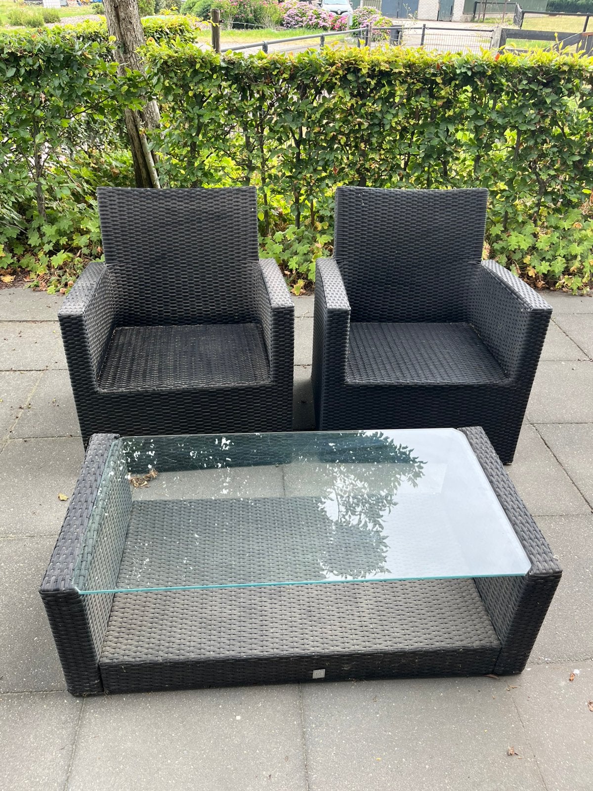 2 rotan stoelen en tafel van PR design, Tuin en Terras, Tuinsets en Loungesets, Gebruikt, Rotan, Loungeset, Stoel