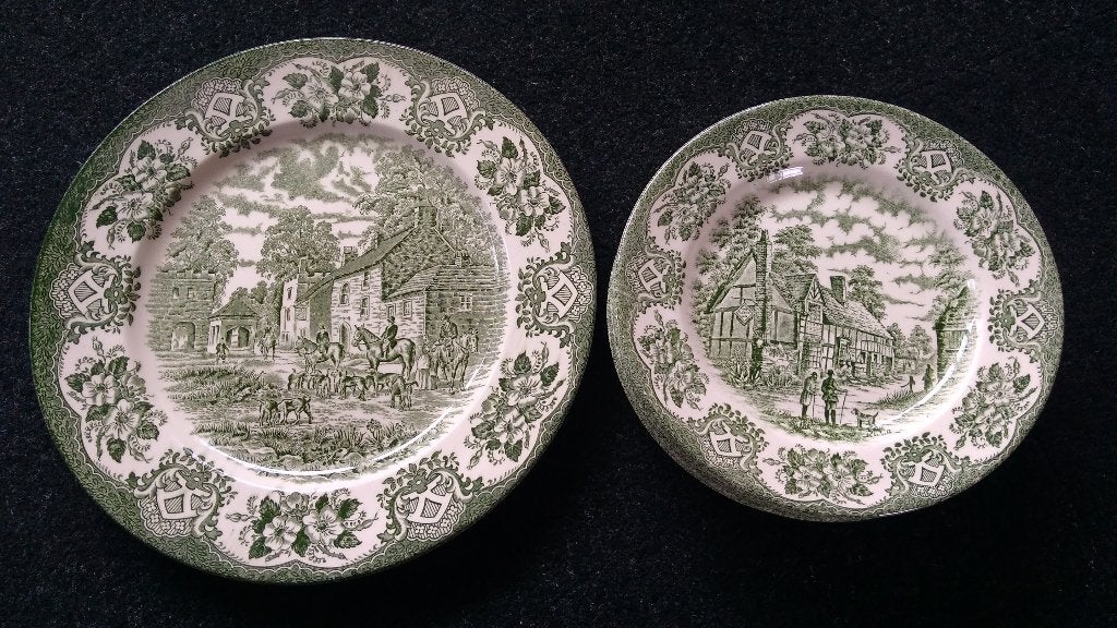 Staffordshire gebakset 1 groot bord en 6 kleinere, Ophalen
