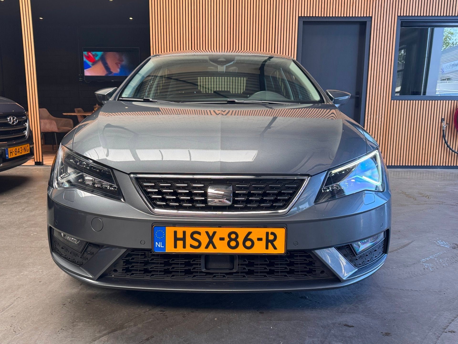 Seat Leon ST 1.4 TSI X-PERIENCE Airco|Carplay|Keyless|Navi|C, Auto's, Voorwielaandrijving, Gebruikt, 4 cilinders, 1133 kg