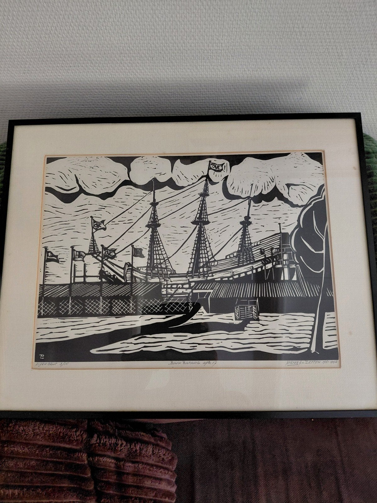 Linolsnede Pieter van Zetten - Bataviawerf VOC zeilschip, Antiek en Kunst, Ophalen of Verzenden