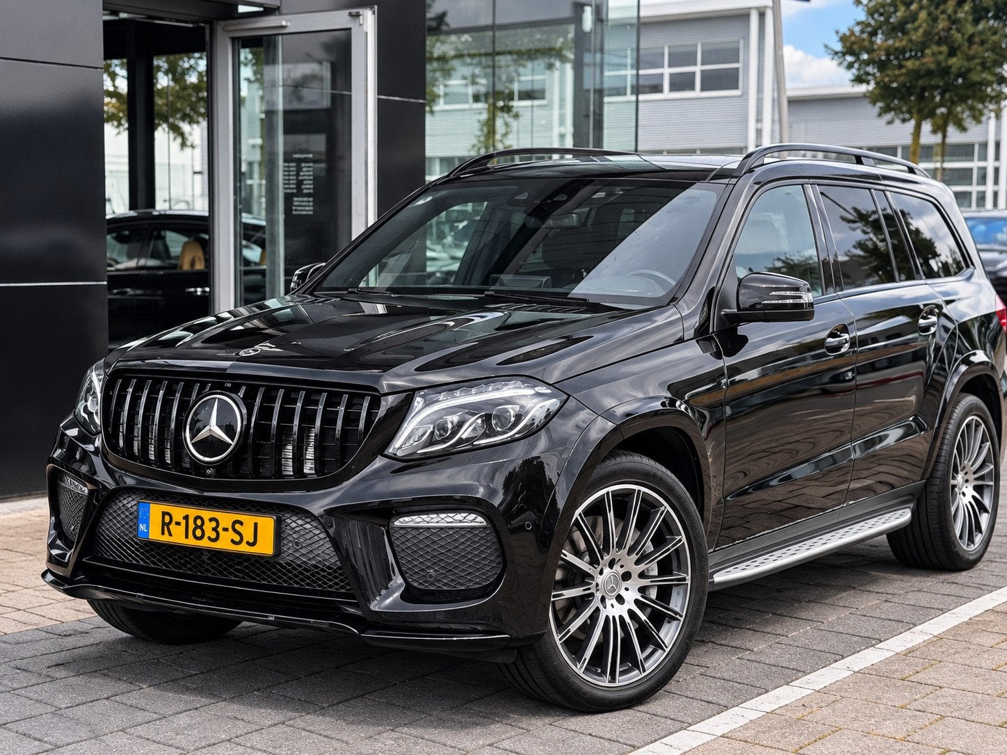 Mercedes-Benz GLS Mercedes GLS 350d 4MATIC | 7-PERS | PANO |, Dealer onderhouden, Gebruikt, 259 pk, 7 stoelen