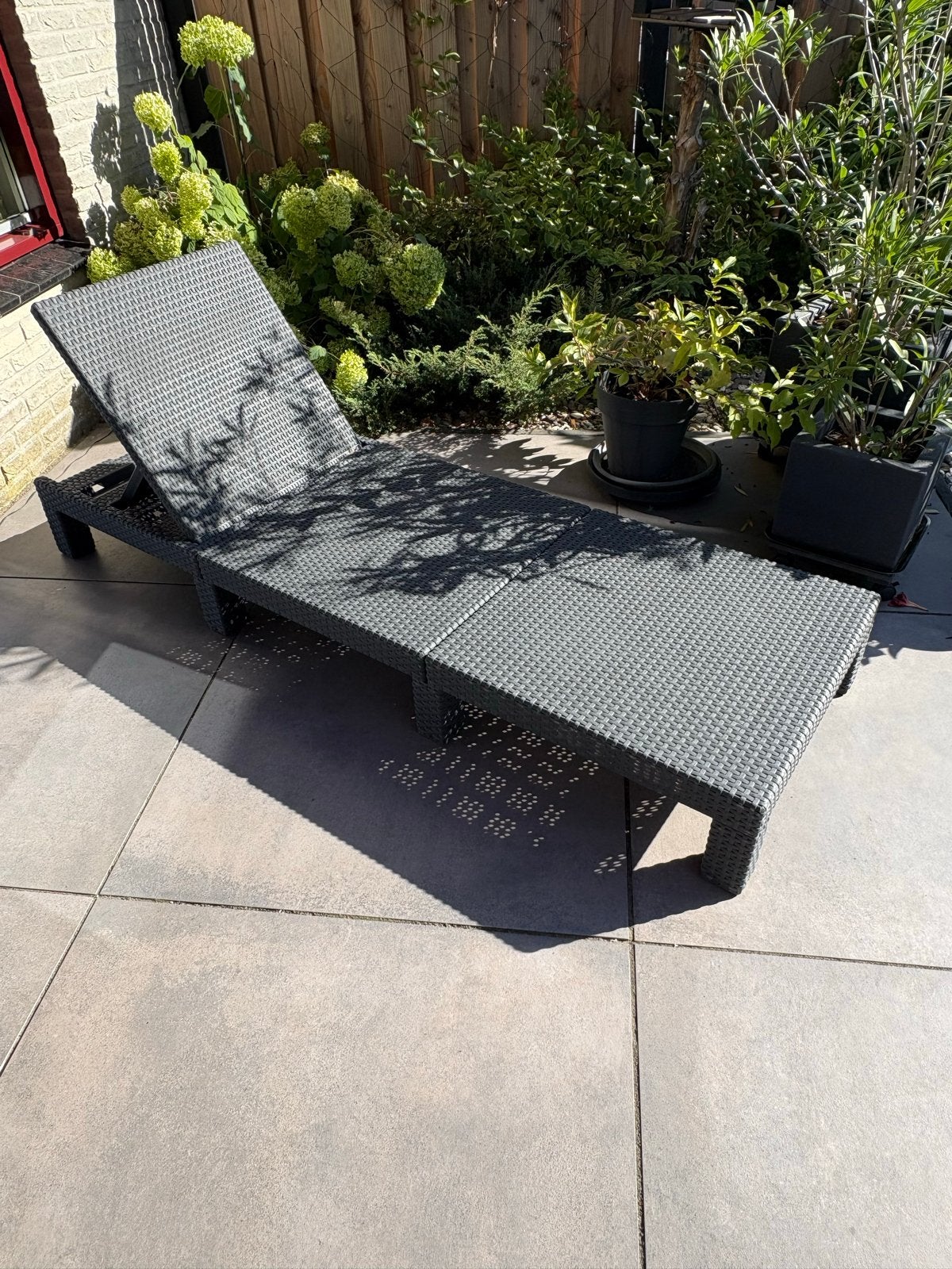 Allibert ligbed grijs, Tuin en Terras, Ligbedden, Ophalen, Gebruikt, Kunststof, Verstelbaar
