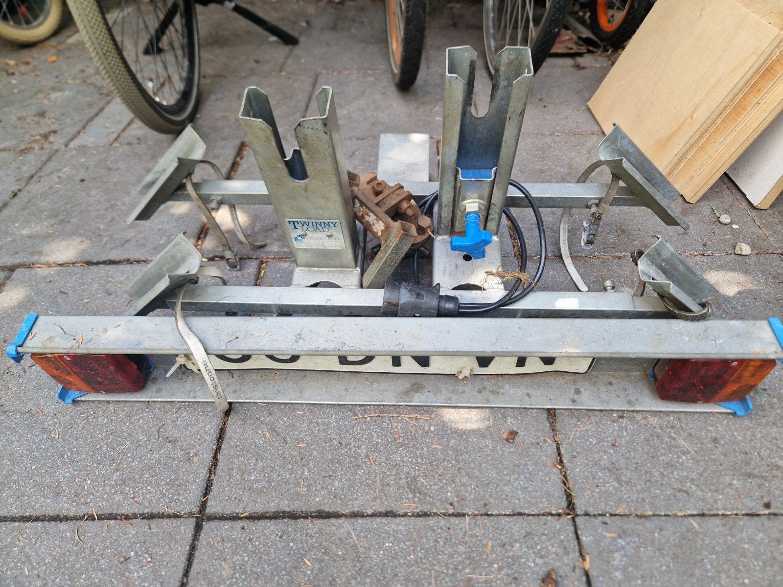 Twinny Load trekhaak fietsendrager voor 2 fietsen, Ophalen