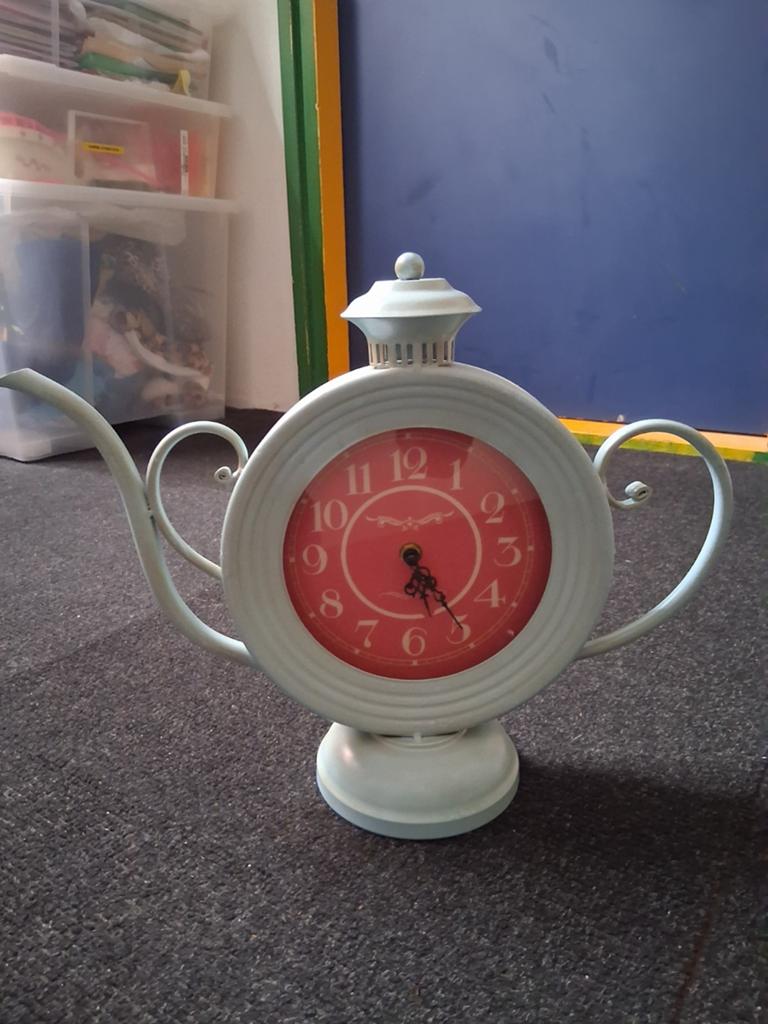 Unieke theepot klok - Decoratieve tafelklok, Ophalen