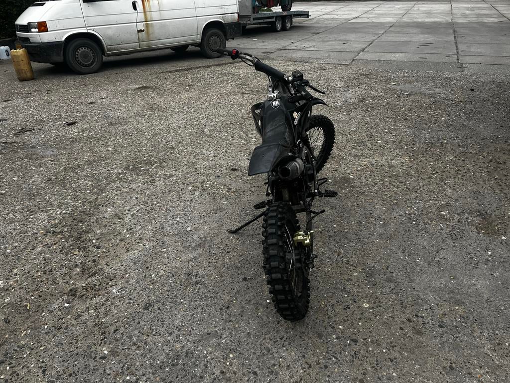 Pitbike 125cc met nieuw blok, Fietsen en Brommers, Ophalen, Gebruikt
