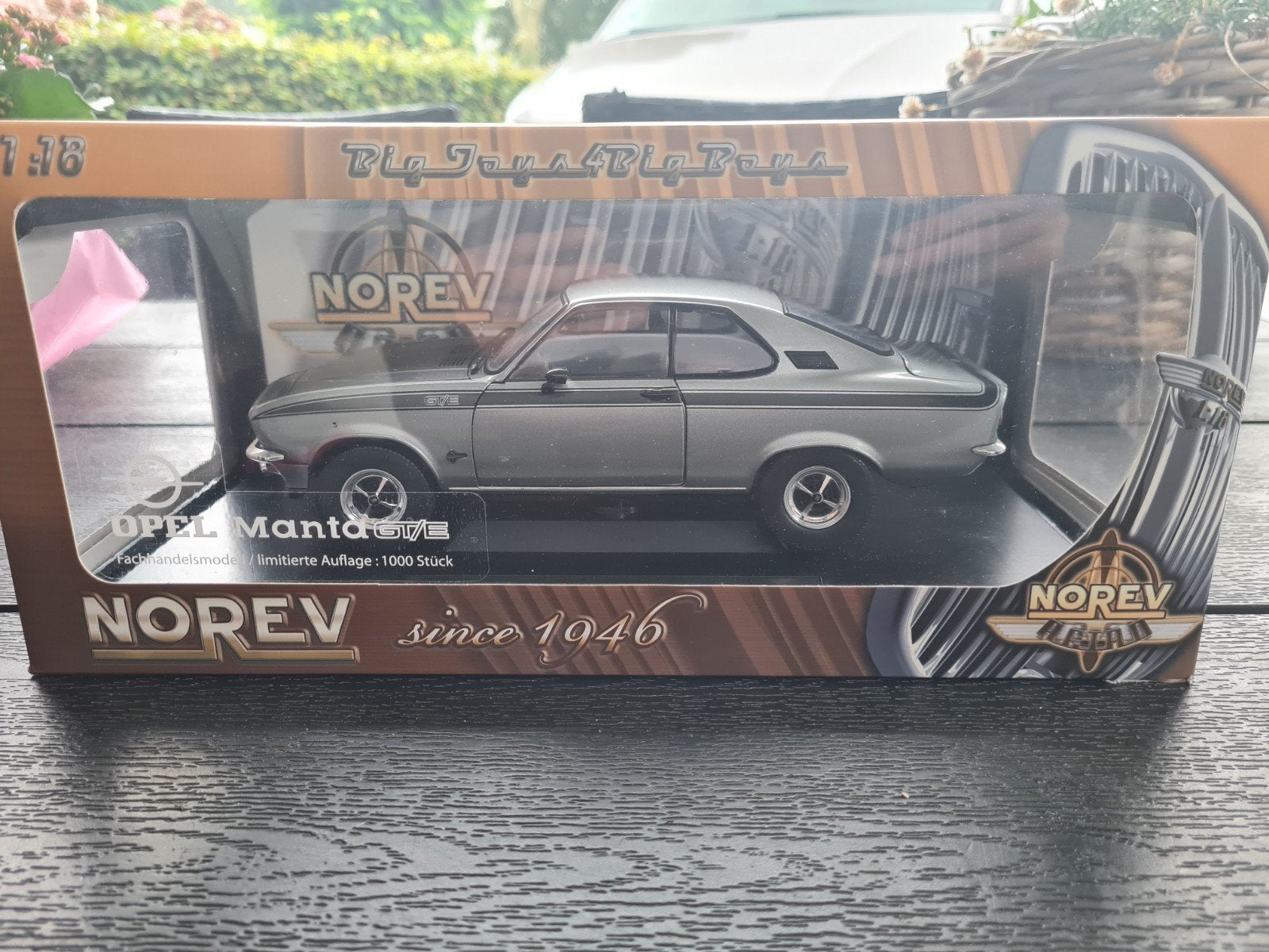 1:18 Opel Manta A GT/E uit 1975 Grijs metallic/zwart Norev, Hobby en Vrije tijd, Ophalen of Verzenden, Nieuw, Auto, Norev