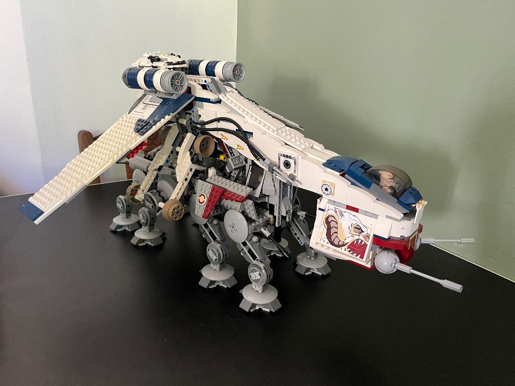 LEGO Star Wars Republic Dropship with AT-OT Walker 10195, Star Wars, Lego, Ophalen of Verzenden, Zo goed als nieuw