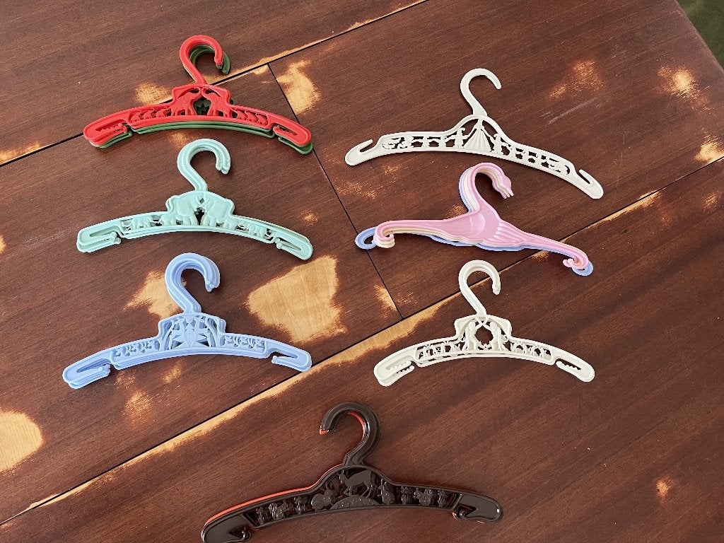 vintage kledinghangers voor kinderen prachtige figuren, Kleding | Dames, Ophalen, Gebruikt, Kunststof, Kinderen