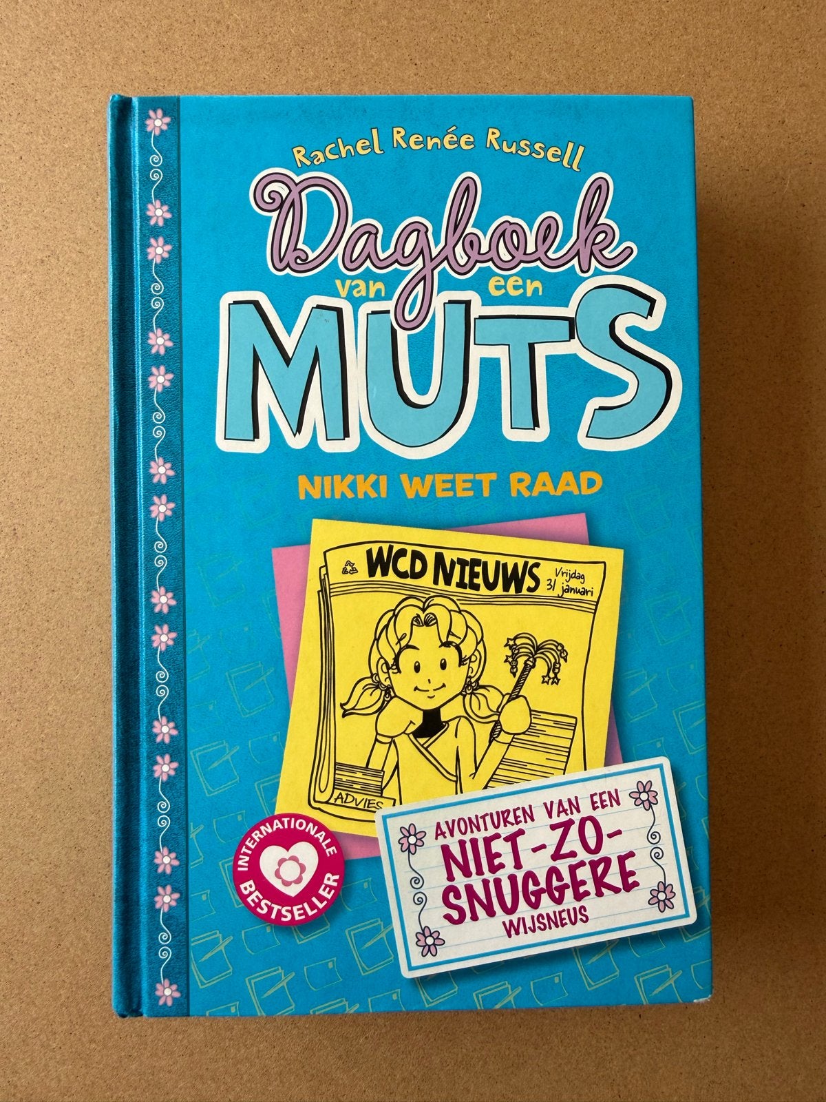 Dagboek van een Muts 5: Nikki Weet Raad - Rachel Renée Russe, Ophalen of Verzenden, Zo goed als nieuw, Fictie