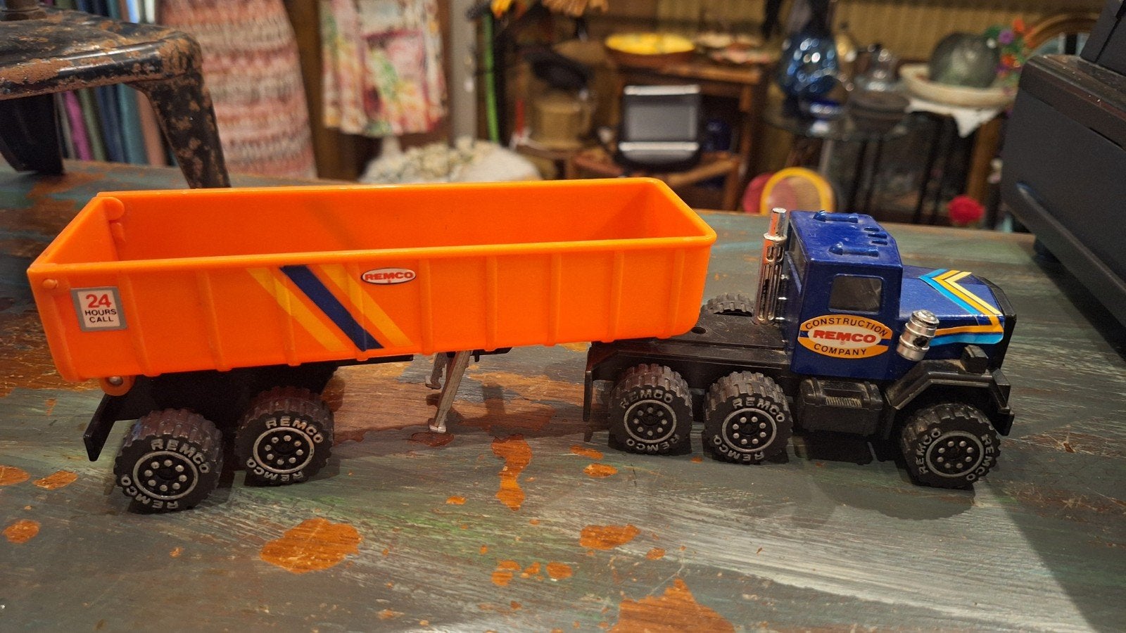 VIntage Remco Construction Company vrachtwagen uit 1986, Ophalen, Zo goed als nieuw, Bus of Vrachtwagen, Overige merken