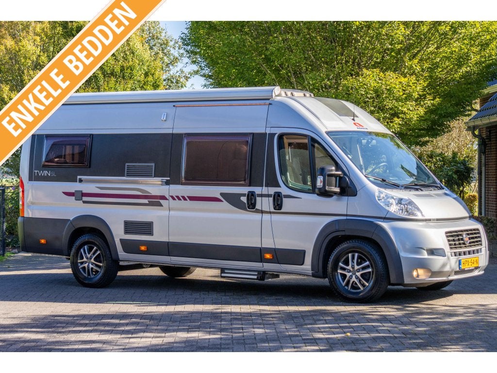 Adria Twin 640 SL Enkele bedden Uniek! 28.000km, Caravans en Kamperen, Fiat, Tot en met 2, 6 tot 7 meter, Bedrijf
