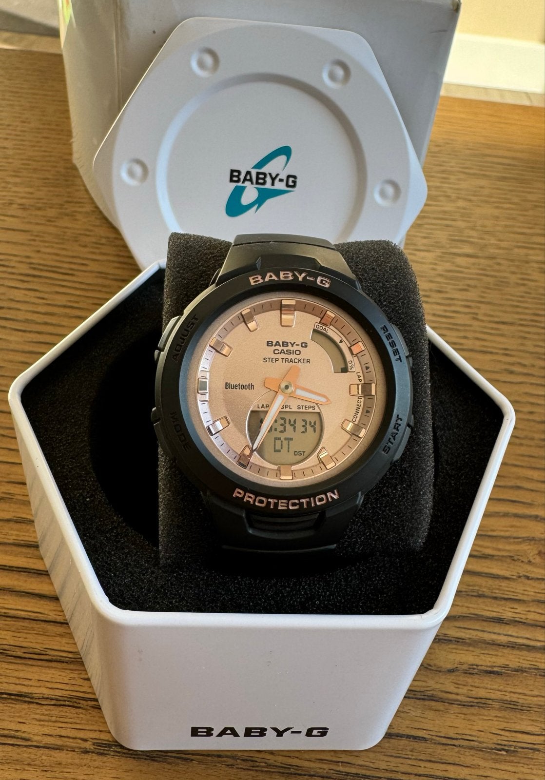 Casio Baby BSA-B100MF-1A Step Tracker horloge Zwart/Roségoud, Slaap, Zwart, Ophalen of Verzenden, Zo goed als nieuw