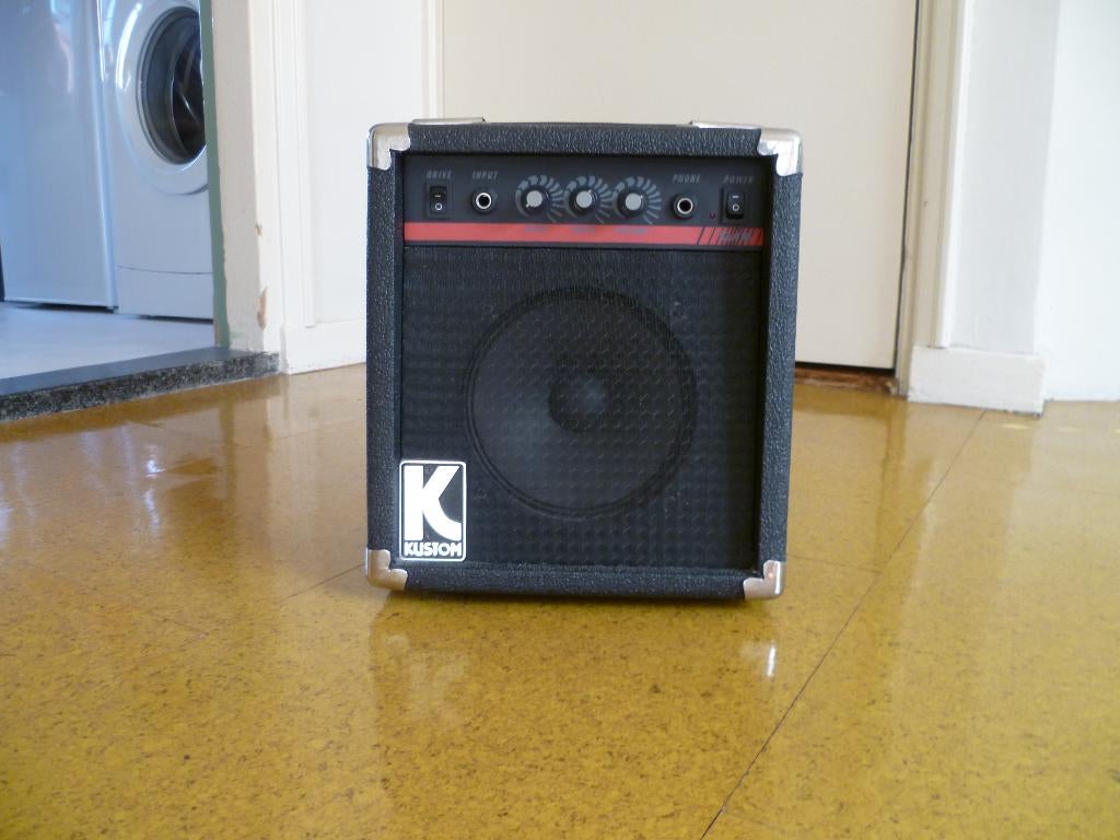 Kustom KLA10 gitaarversterker, Ophalen, Zo goed als nieuw, Gitaar, Minder dan 50 watt