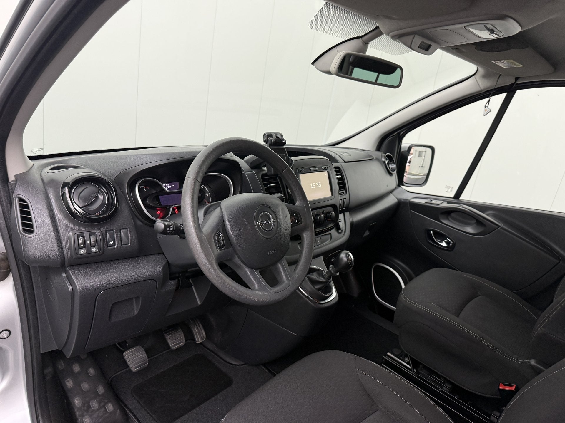 Opel Vivaro 1.6CDTI 120PK Dubbele Cabine Sport | Navigatie |, Voorwielaandrijving, Gebruikt, 4 cilinders, 2000 kg