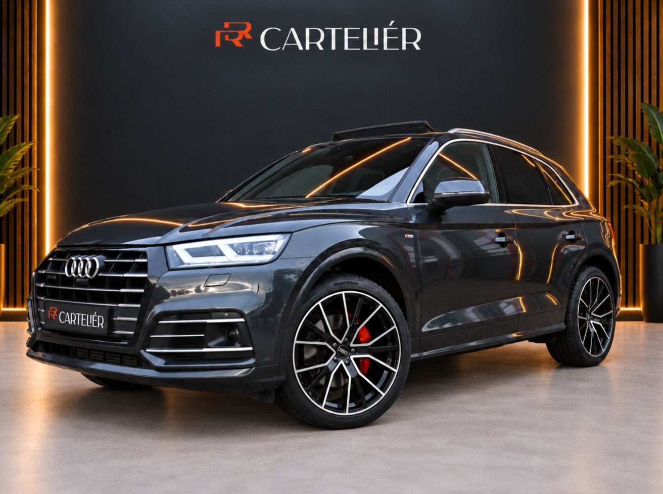 Audi Q5 55 TFSI e S-Line Quattro Competition 367PK | Luchtve, Auto's, Automaat, Dealer onderhouden, 2005 kg, 4 cilinders