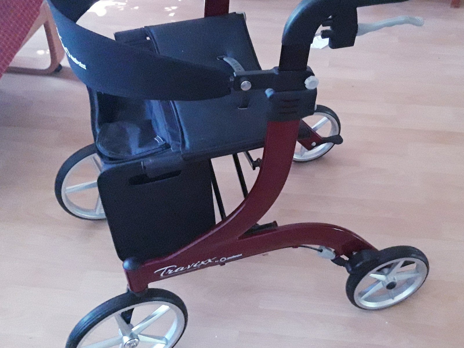 Rollator Travixx de Luxe S, Diversen, Ophalen, Zo goed als nieuw