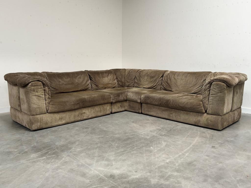 Vintage design hoek bank jaren 60 70 80 Rolf Benz, Huis en Inrichting, Banken | Bankstellen, Ophalen, 250 tot 300 cm, 75 tot 100 cm