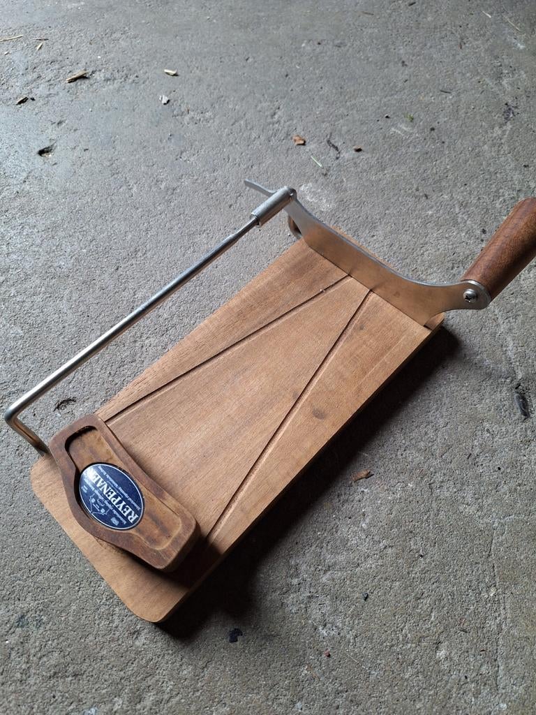 Reypenaer Kaassnijder - Vintage Houten Kaasplank met Snijder, Ophalen of Verzenden